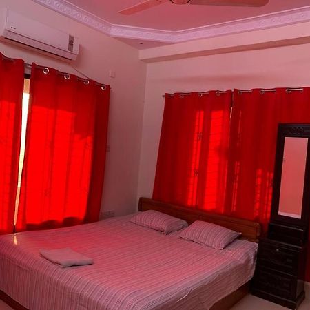 Spacious Penthouse In Heart Of City. By Gec Circle Apartment Chittagong Bagian luar foto