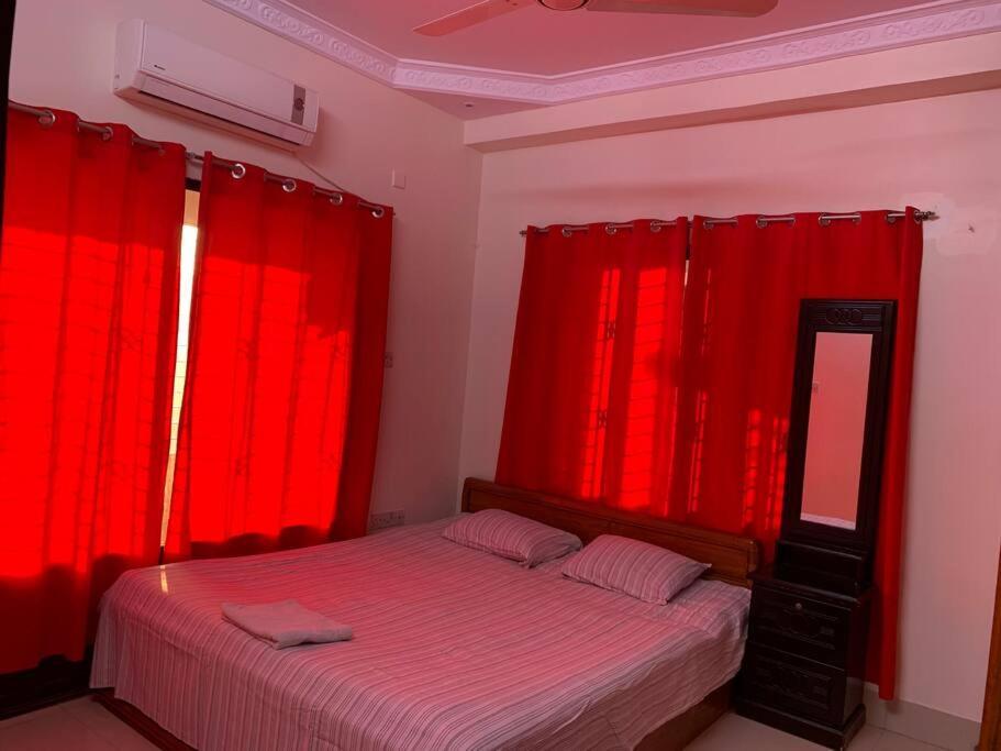 Spacious Penthouse In Heart Of City. By Gec Circle Apartment Chittagong Bagian luar foto