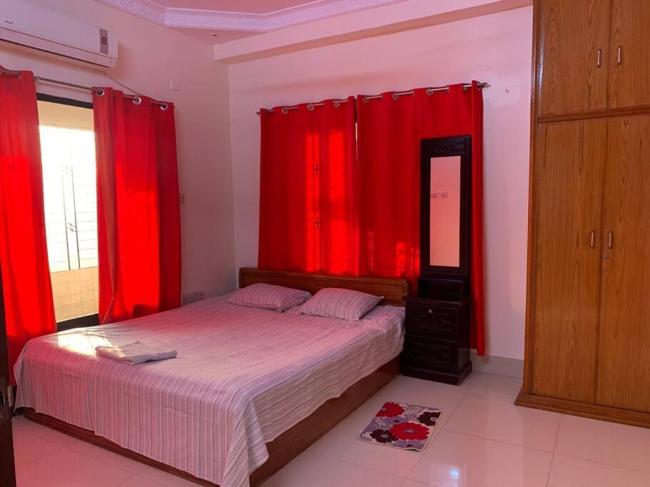 Spacious Penthouse In Heart Of City. By Gec Circle Apartment Chittagong Bagian luar foto